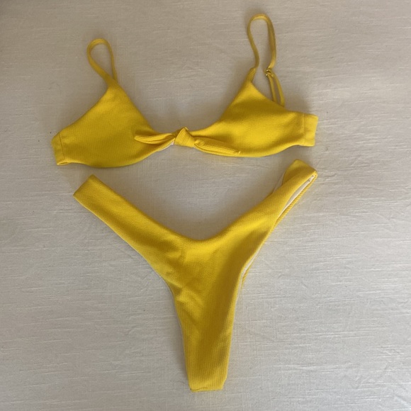 Bikini Bundle - Tilly’s, Zaful and Amazon - Picture 5 of 7